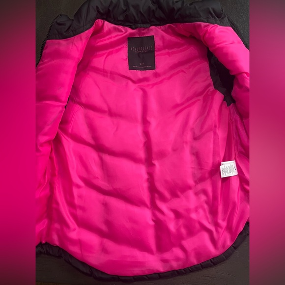 Aeropostle Black Vest with Pink Interior Small Pockets‎ Zipper Quilted Cozy - Picture 3 of 9